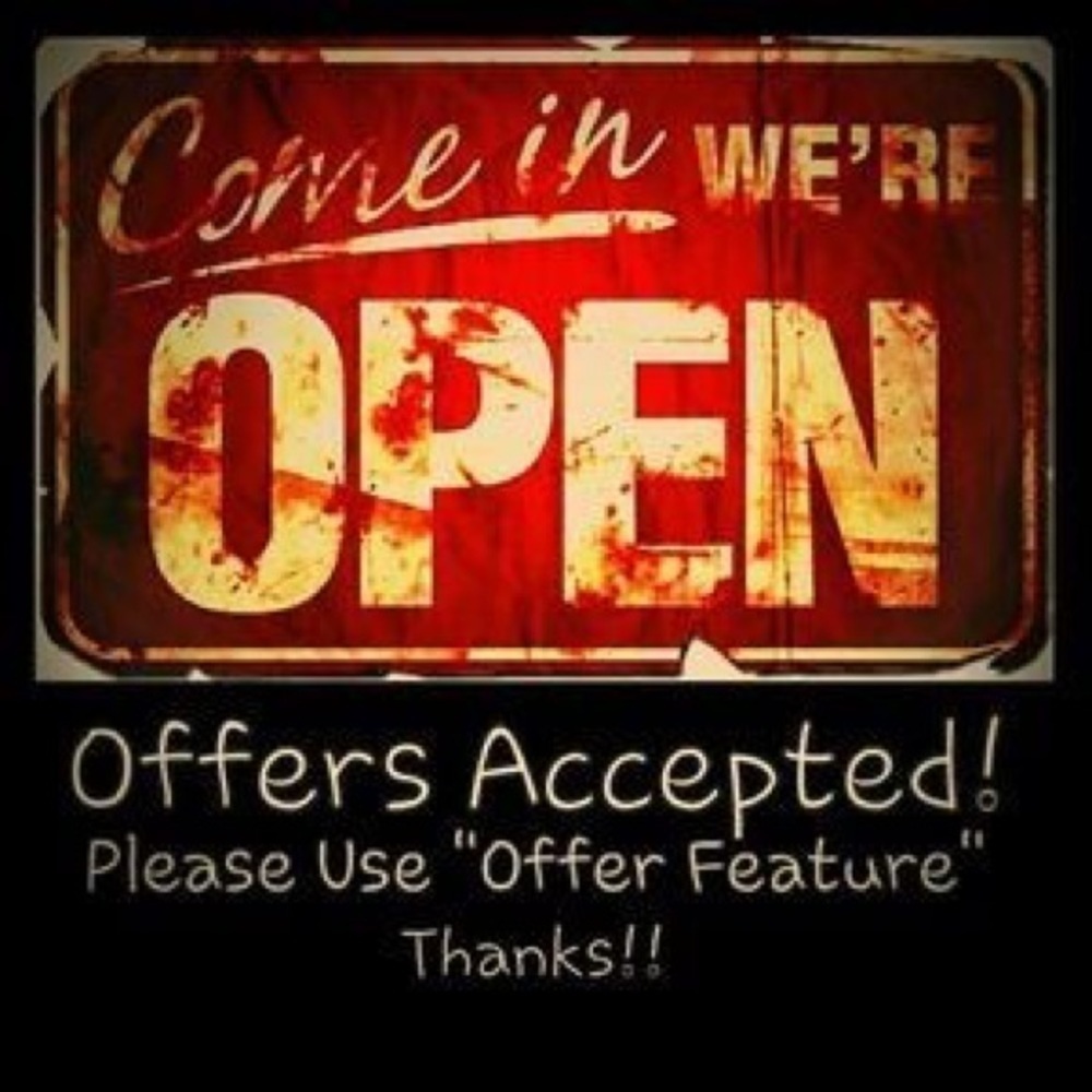 Welcome to‎ my Closet!!! 👠👗👔👕👜🕶🧢